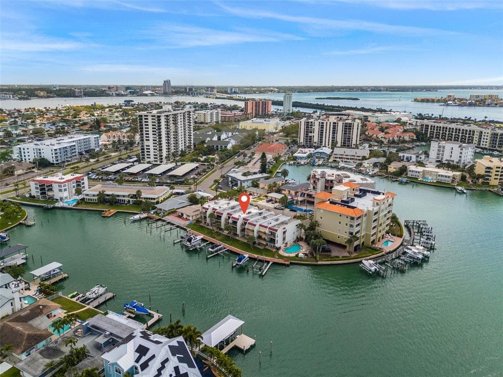220 SKIFF POINT CLEARWATER BEACH, FL 33767