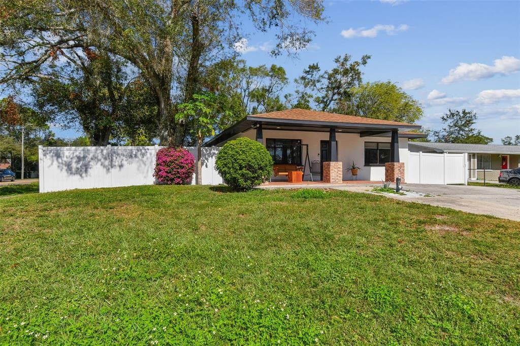5229 CAREY ROAD TAMPA, FL 33624