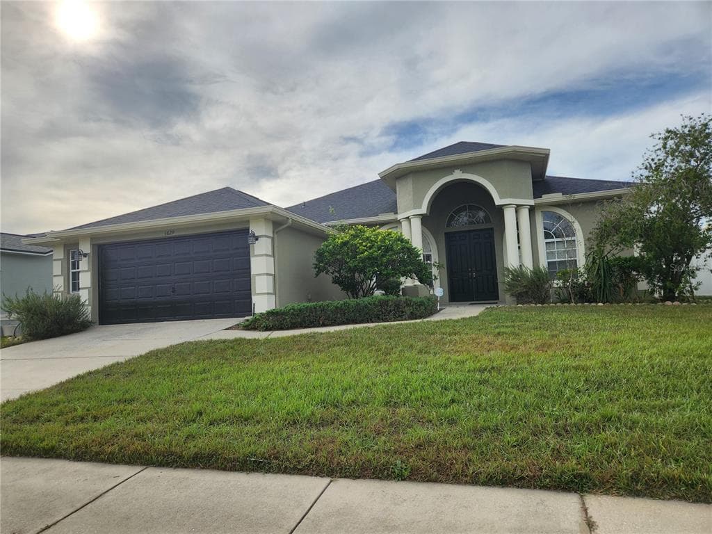 1629 CANOE DRIVE