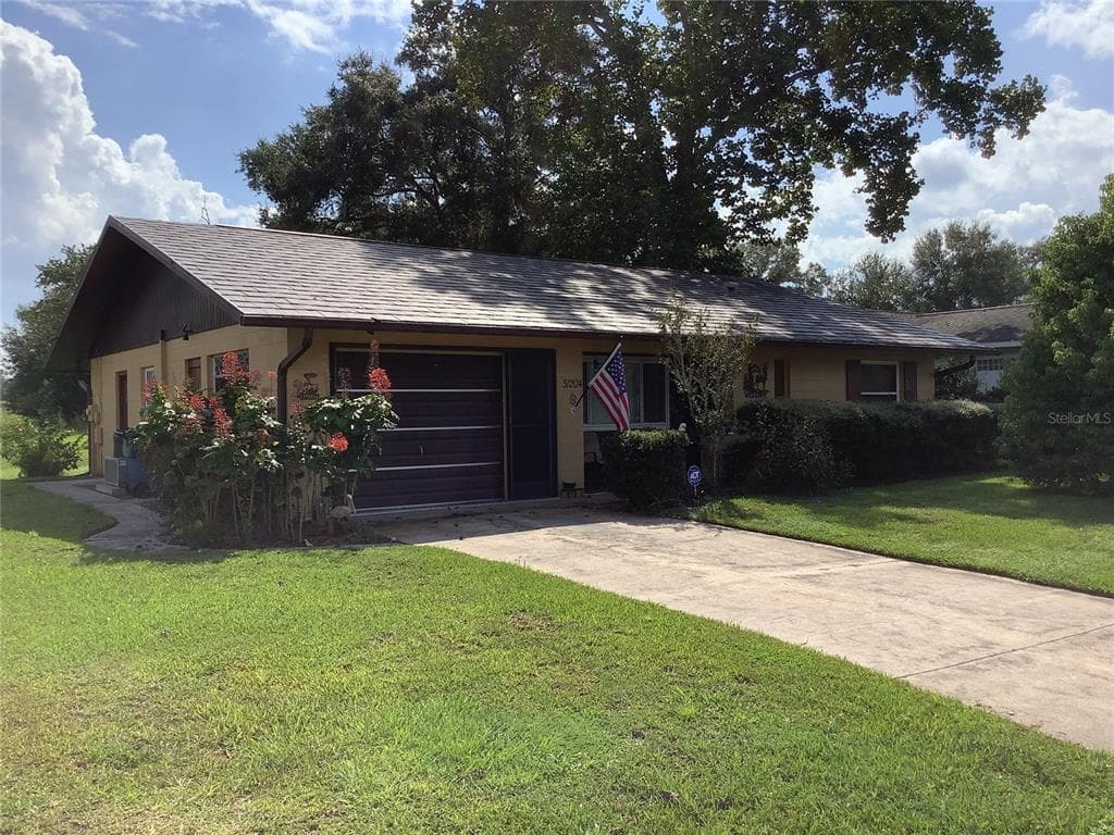31204 LANCEWOOD DRIVE BROOKSVILLE, FL 34602