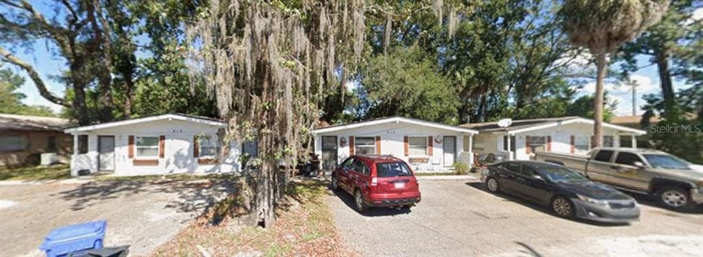 920 E 122ND AVENUE TAMPA, FL 33612
