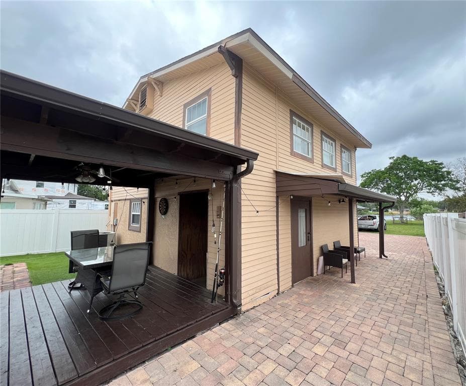 111 1ST AVENUE NW LUTZ, FL 33548