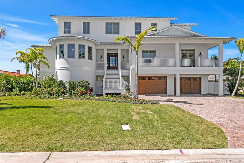 6189 LEELAND STREET S ST PETERSBURG, FL 33715