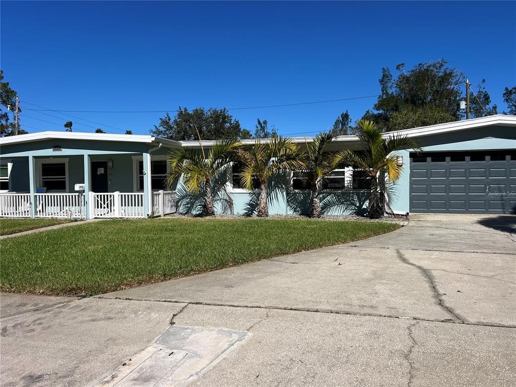 205 81ST AVENUE NE ST PETERSBURG, FL 33702