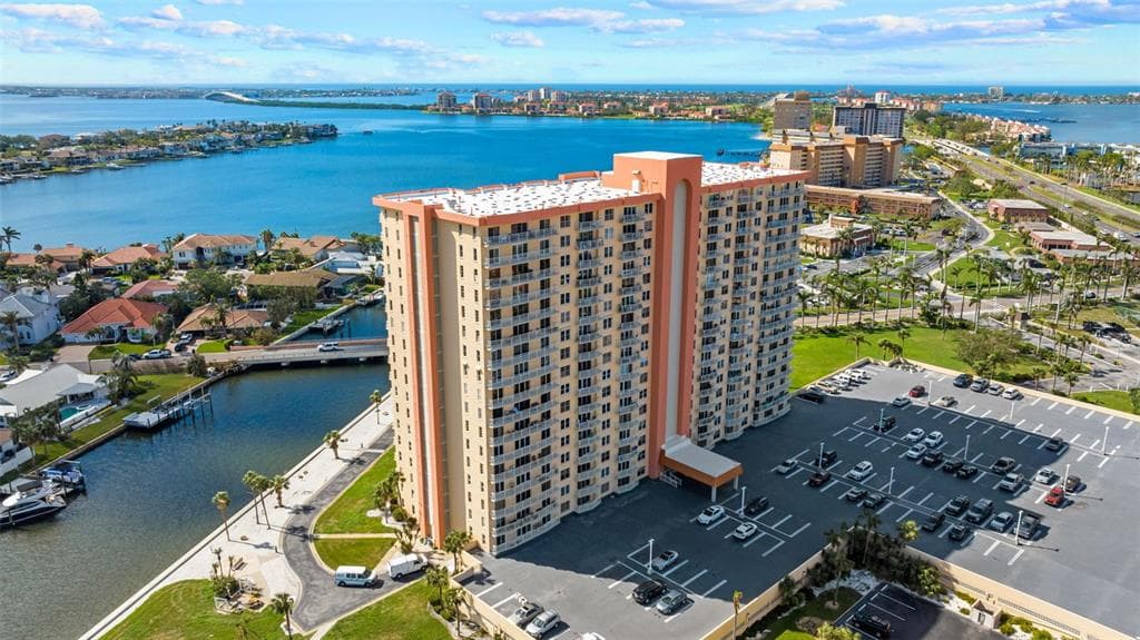 4900 BRITTANY DRIVE S UNIT 206 ST PETERSBURG, FL 33715