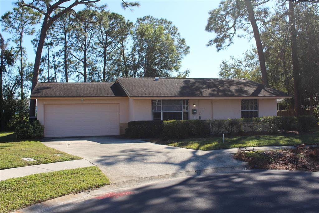 2095 59TH STREET N CLEARWATER, FL 33760
