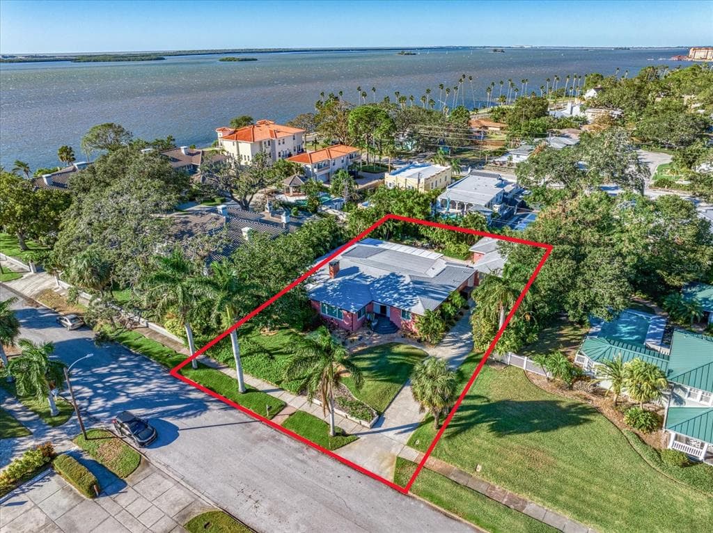1020 MARINE STREET CLEARWATER, FL 33755