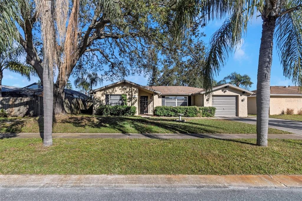 5653 MARIPOSA DRIVE HOLIDAY, FL 34690