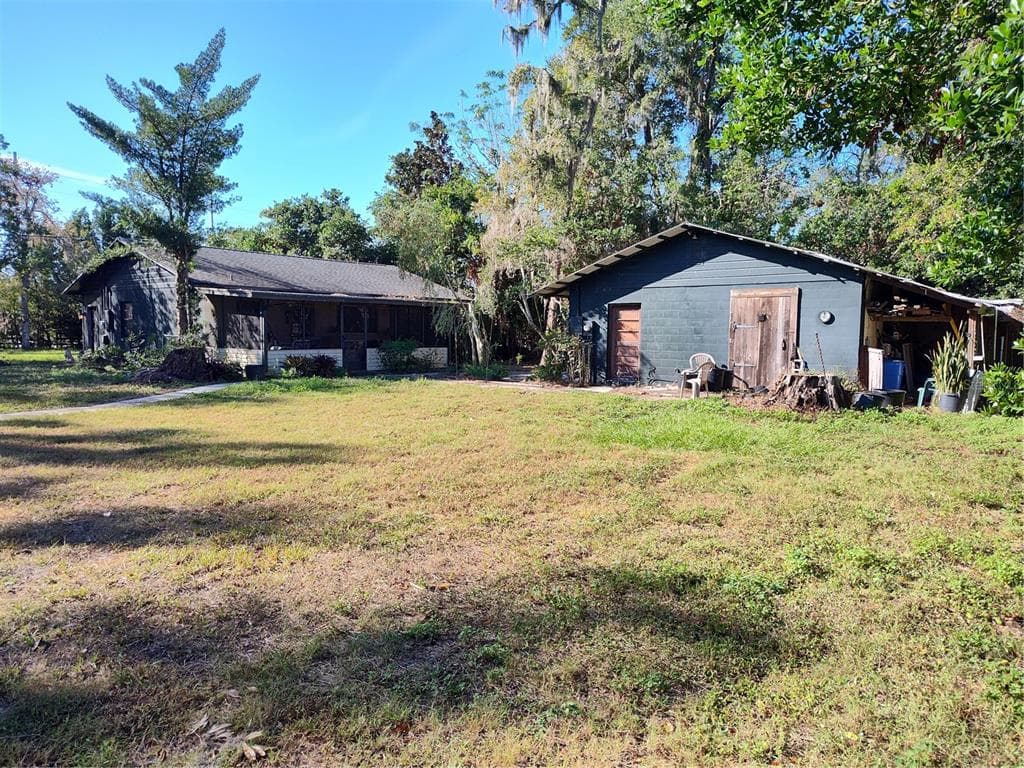 35045 CLINTON AVENUE DADE CITY, FL 33525
