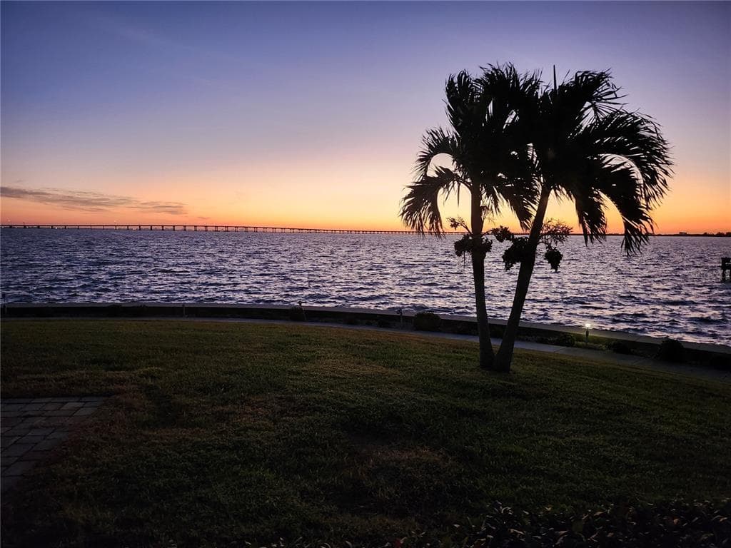 19029 US HIGHWAY 19 N UNIT 32F CLEARWATER, FL 33764