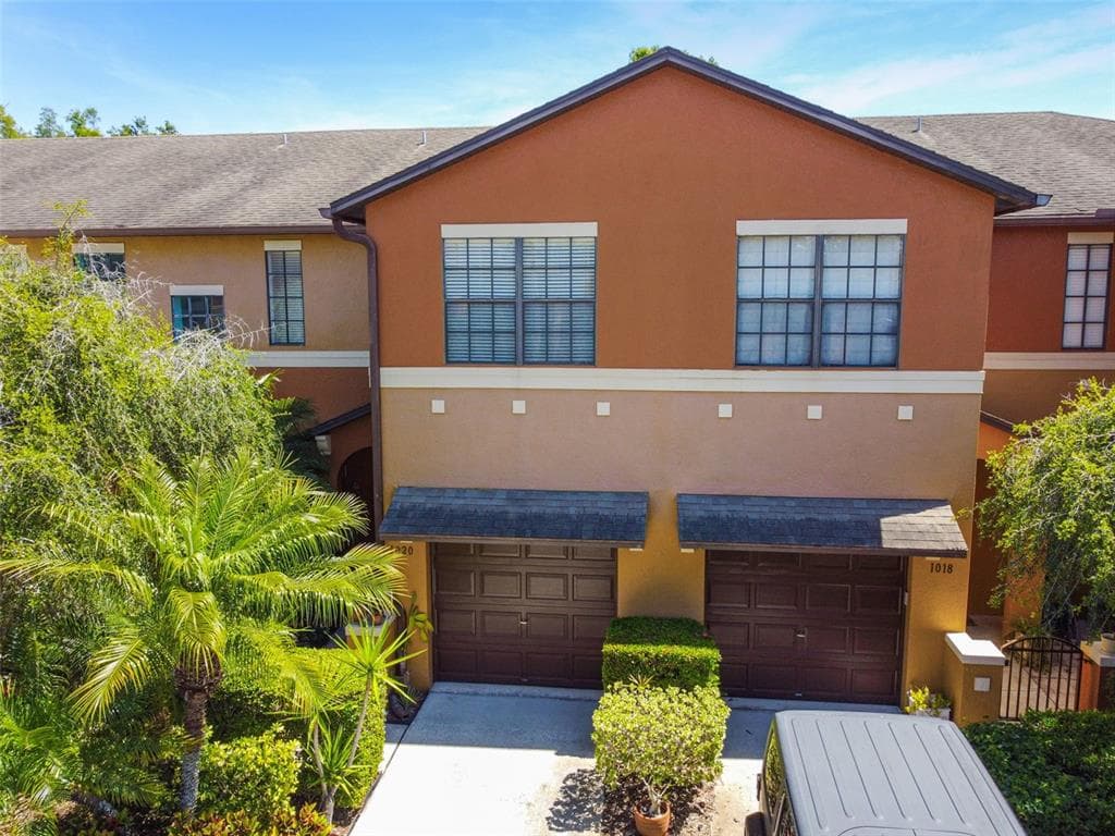 1020 BLACKWATER DRIVE WESLEY CHAPEL, FL 33543