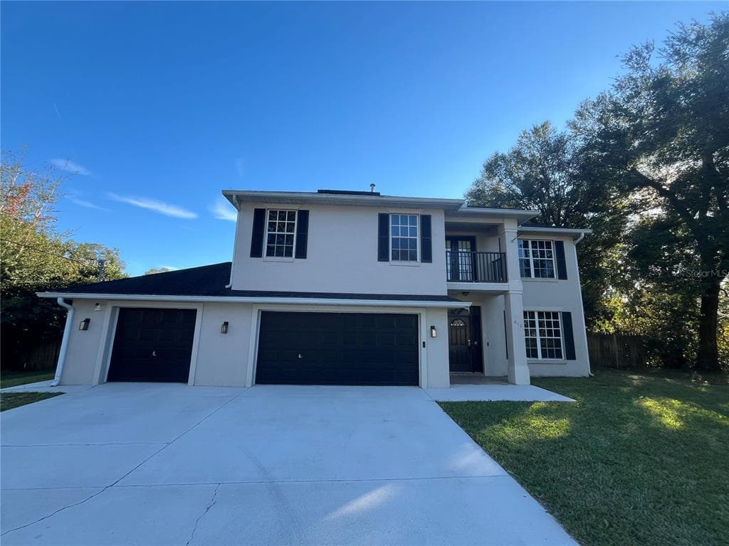 810 E YORKSHIRE DRIVE DELAND, FL 32724
