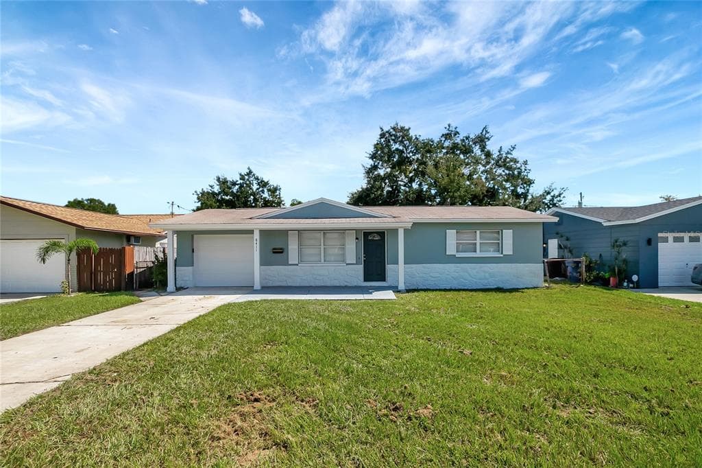 8411 7TH STREET N ST PETERSBURG, FL 33702
