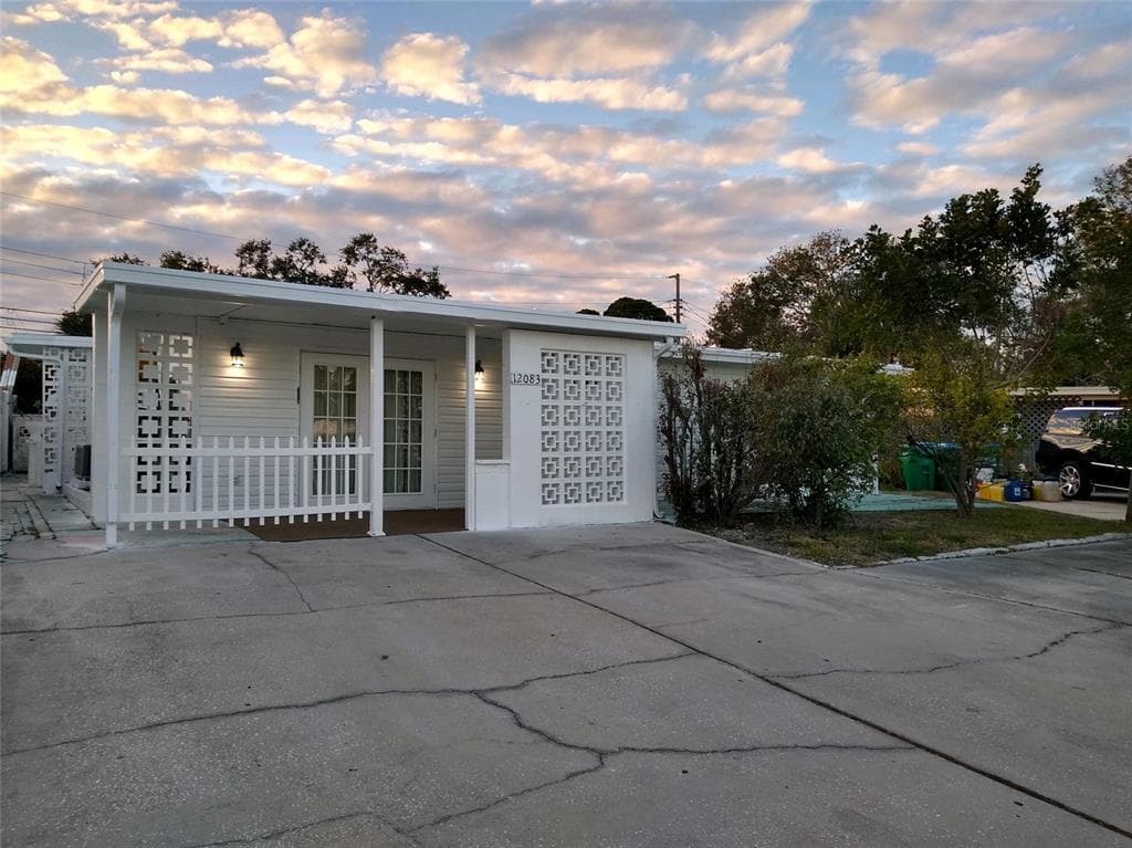 12083 104TH LANE LARGO, FL 33773