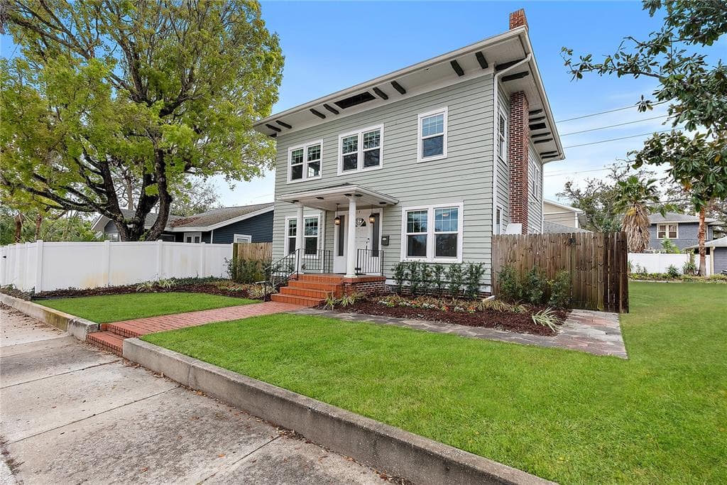 134 22ND AVENUE N ST PETERSBURG, FL 33704