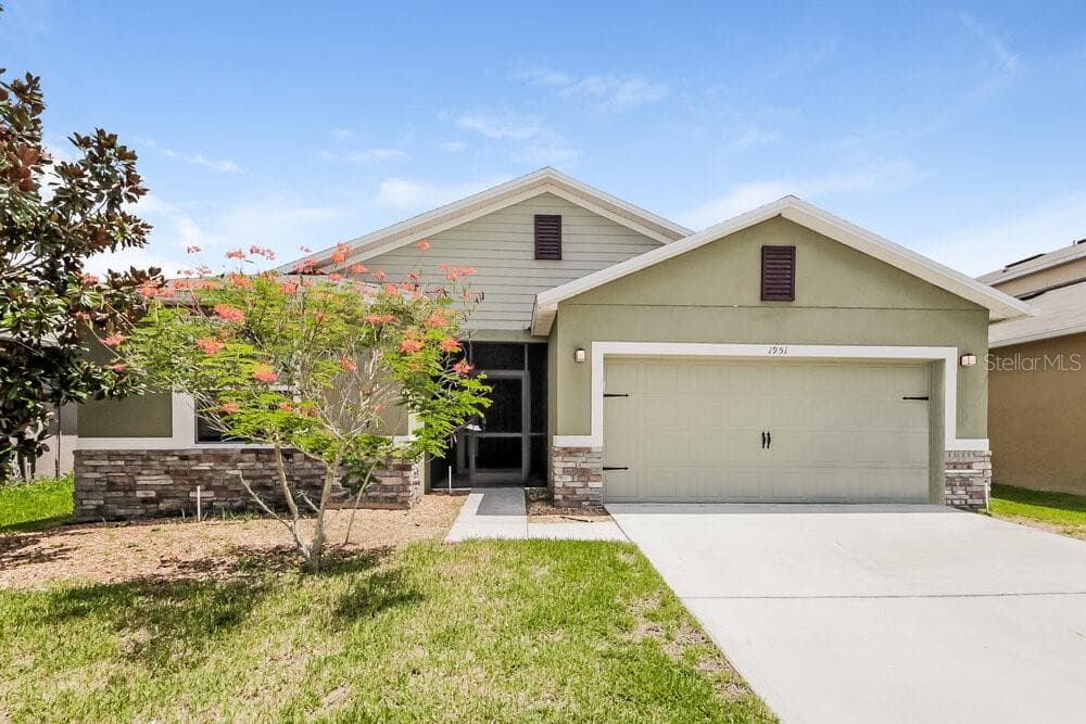 1951 BANNER LANE ST CLOUD, FL 34769