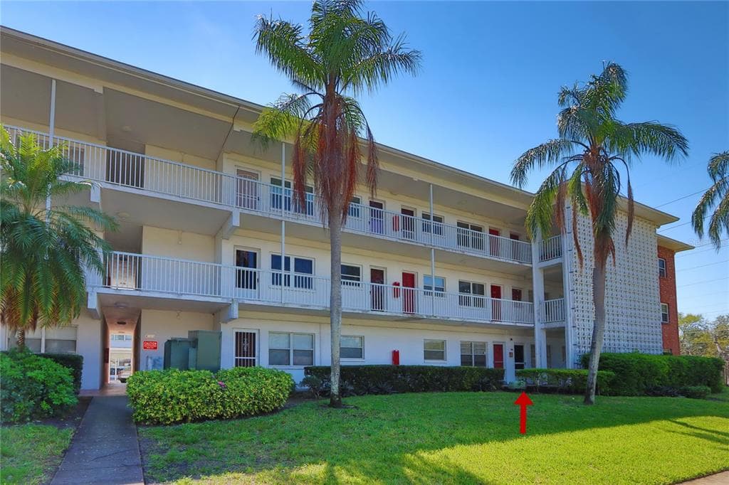 5150 10TH AVENUE N UNIT 111 ST PETERSBURG, FL 33710