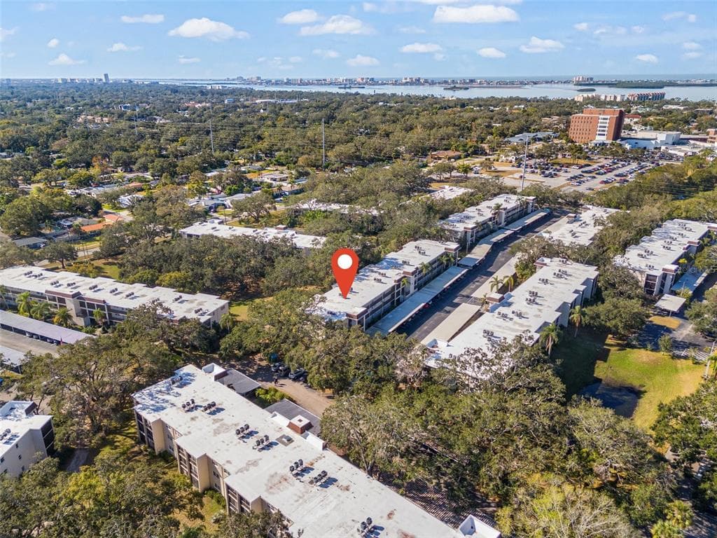 845 MAPLE COURT UNIT 101 DUNEDIN, FL 34698