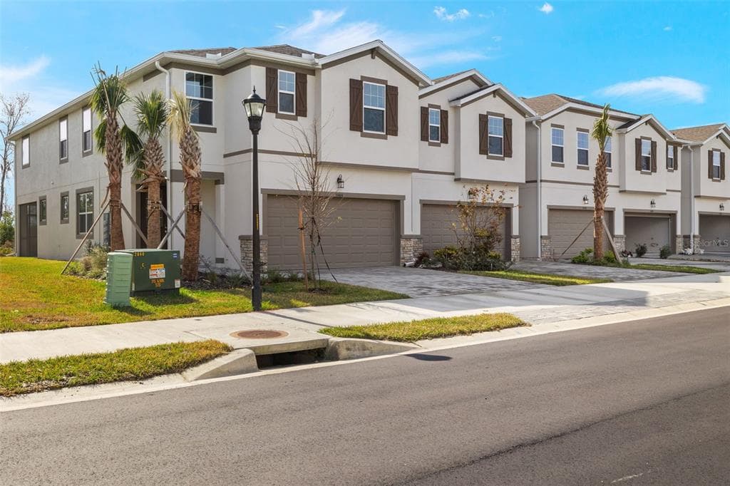 31464 WOODLAND RACE LOOP WESLEY CHAPEL, FL 33545