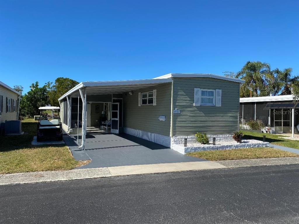 21 THATCH PALM STREET E LARGO, FL 33770