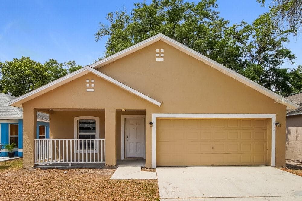 1662 WEKIVA CROSSING BOULEVARD APOPKA, FL 32703