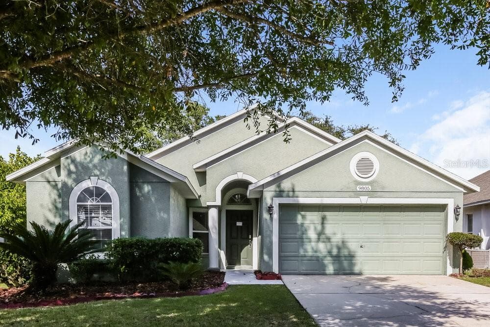 9805 WHITE BARN WAY RIVERVIEW, FL 33569