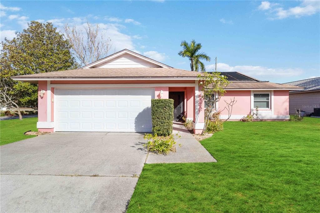 7853 SUNDOWN DRIVE ST PETERSBURG, FL 33709