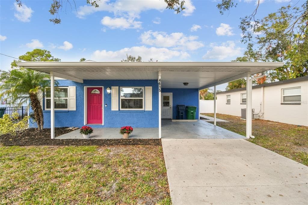 4615 W PAXTON AVENUE TAMPA, FL 33611
