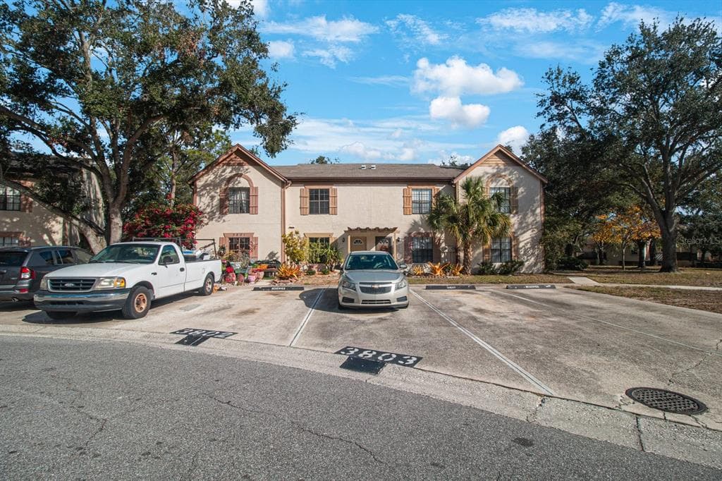3802 BRIGADOON CIRCLE CLEARWATER, FL 33759