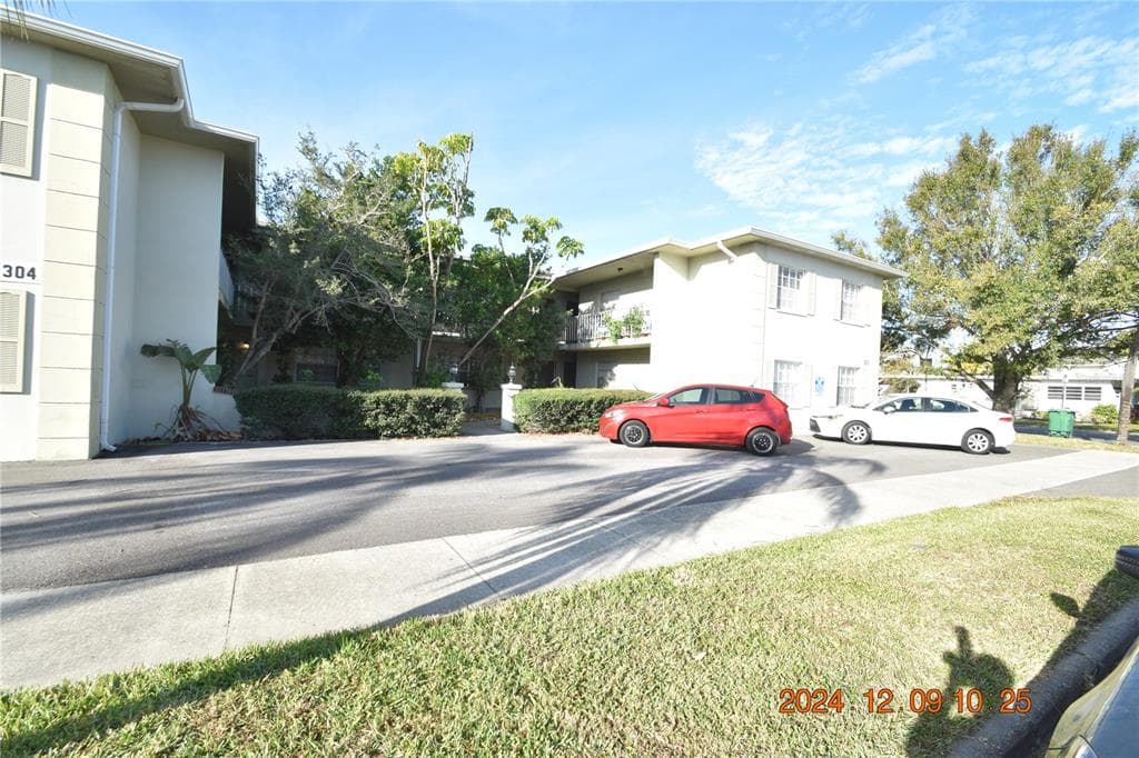 302 DANUBE AVENUE UNIT 2 TAMPA, FL 33606
