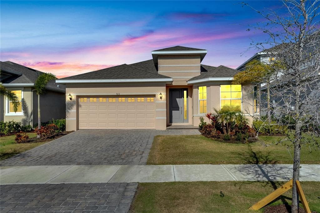923 SIGNET DRIVE APOLLO BEACH, FL 33572