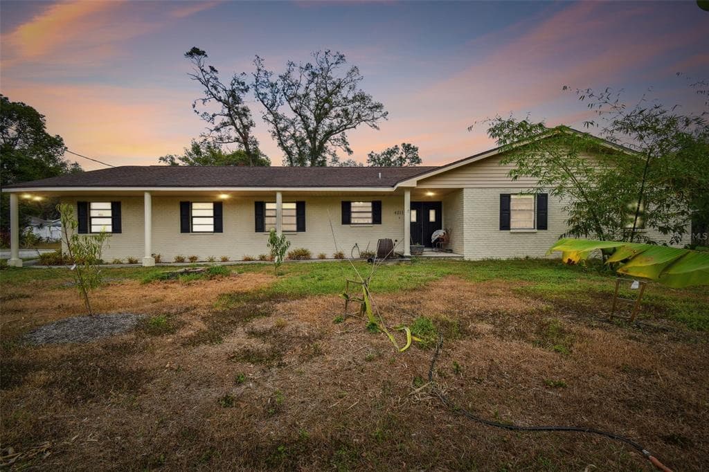 4211 HIGHVIEW ROAD SEFFNER, FL 33584