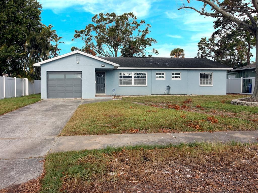 1817 OREGON AVENUE NE ST PETERSBURG, FL 33703