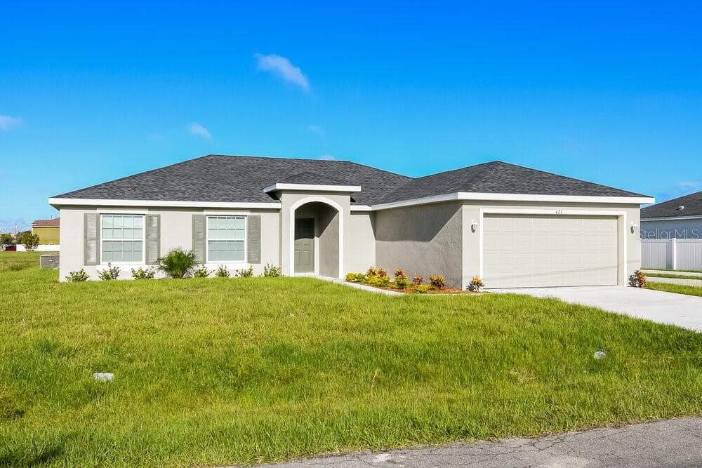 423 BRITTEN DRIVE KISSIMMEE, FL 34758