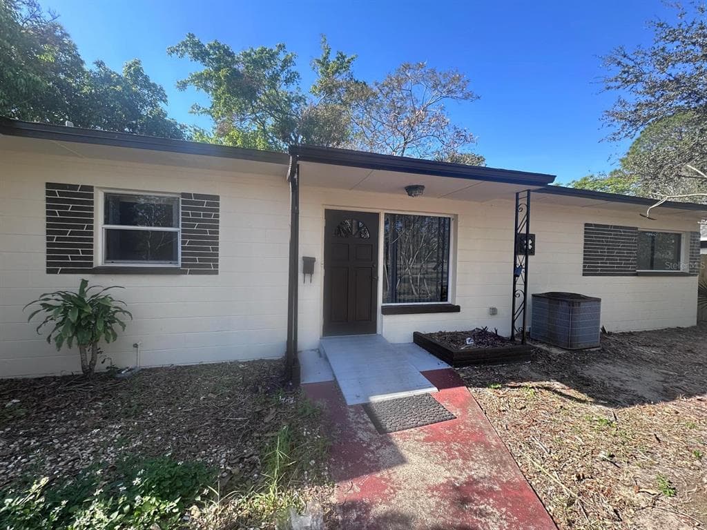 6810 DR MARTIN LUTHER KING JR STREET N ST PETERSBURG, FL 33702