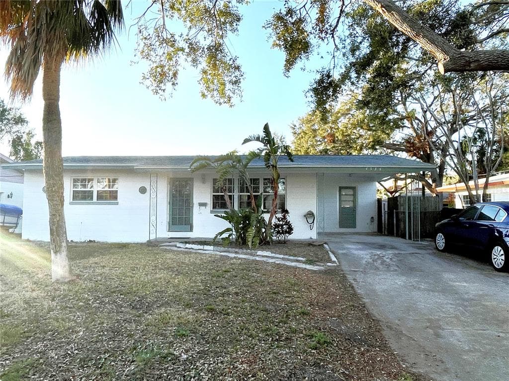 4534 HUNTINGTON STREET NE ST PETERSBURG, FL 33703