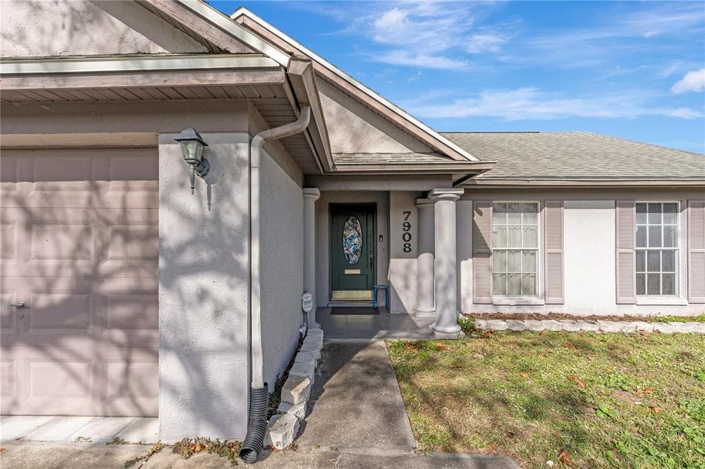 7908 E WHITE WATER COURT