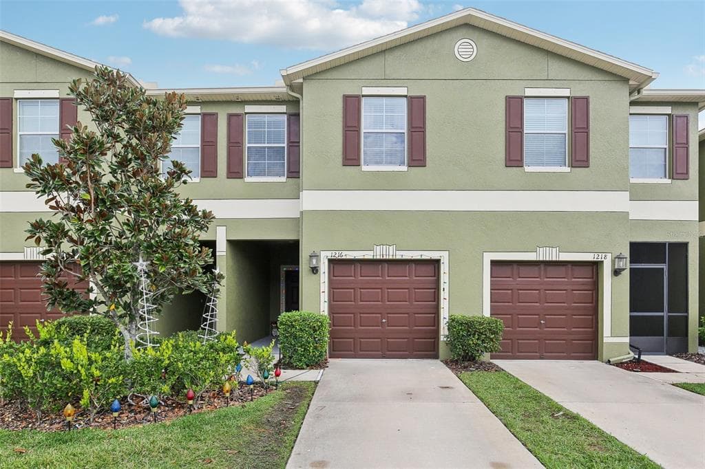 1216 ACADIA HARBOR PLACE BRANDON, FL 33511