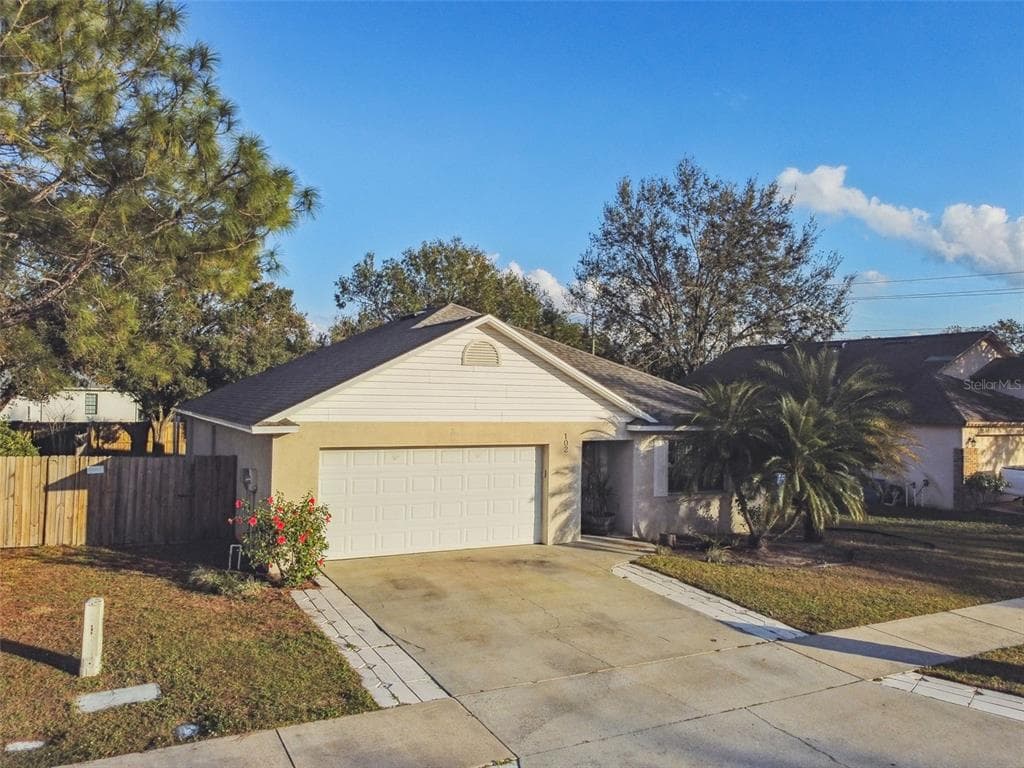 102 ORANGE BUD WAY PLANT CITY, FL 33563