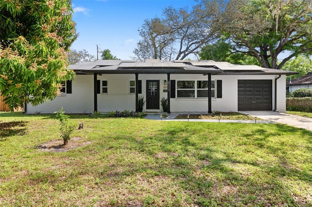 8117 N OLA AVENUE TAMPA, FL 33604