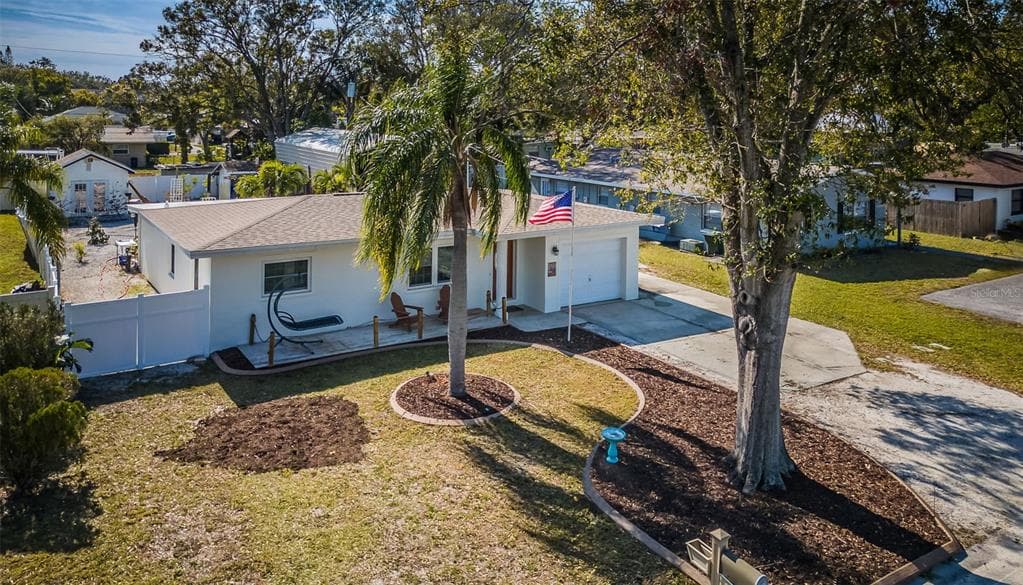 3168 MEADOW LAKE AVENUE LARGO, FL 33771