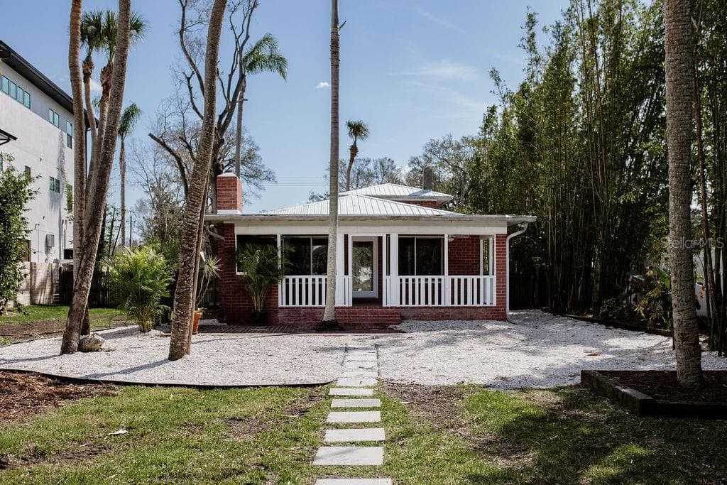 4124 N RIVERSIDE DRIVE TAMPA, FL 33603