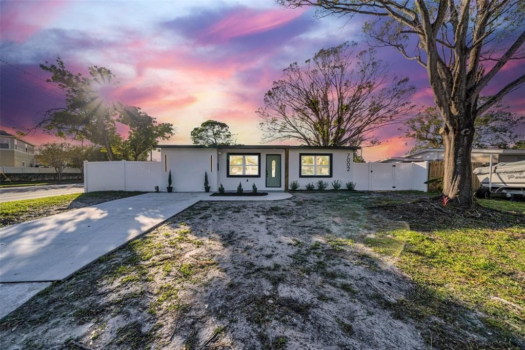 7002 47 STREET N PINELLAS PARK, FL 33781
