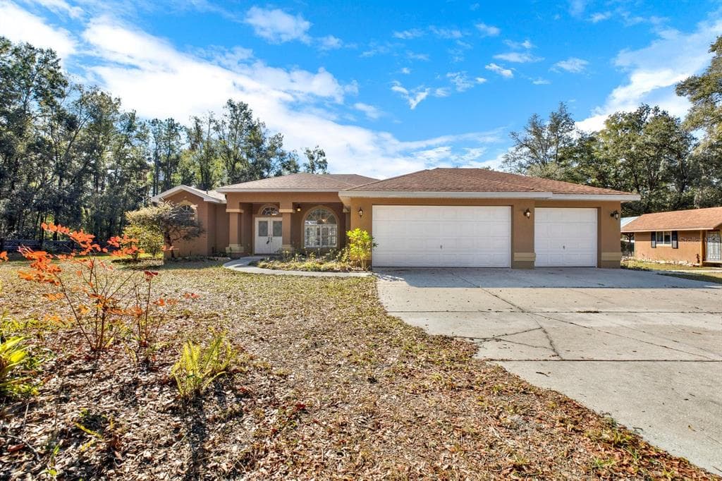 26208 PINE HILL DRIVE BROOKSVILLE, FL 34601