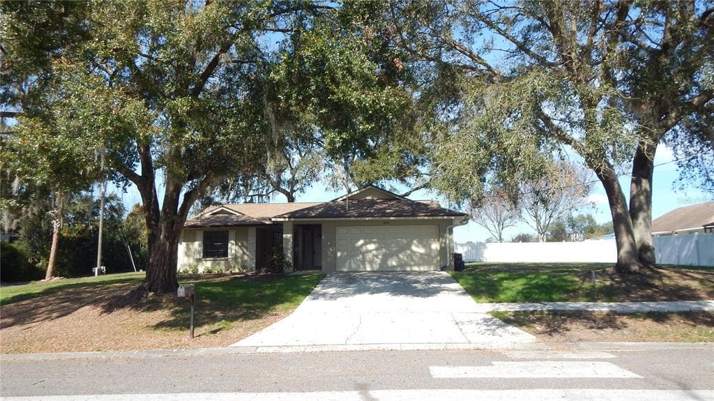36150 PINE BLUFF LOOP