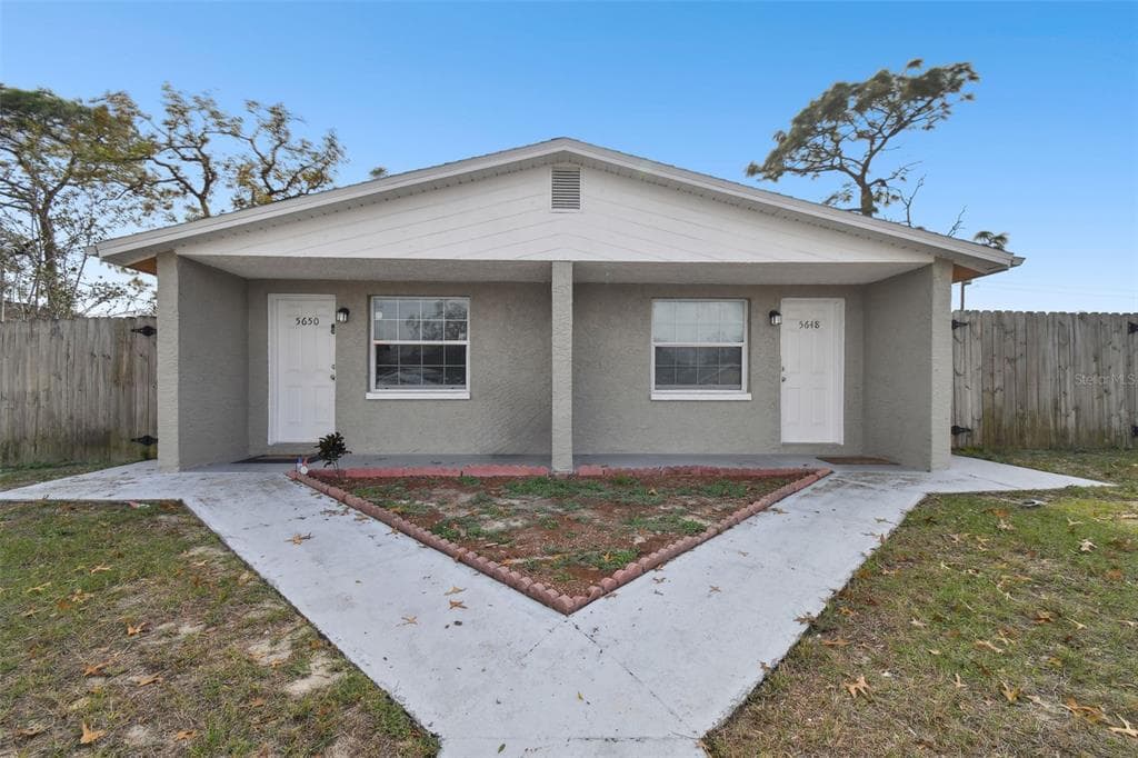 5650 GOLDEN NUGGET DRIVE HOLIDAY, FL 34690