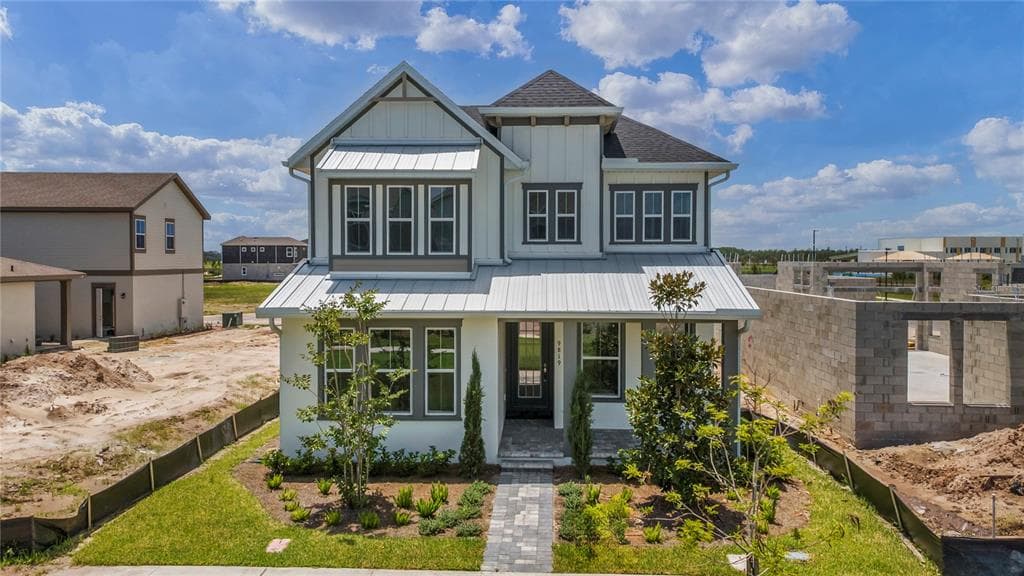 9819 GOBAT ALLEY ORLANDO, FL 32827