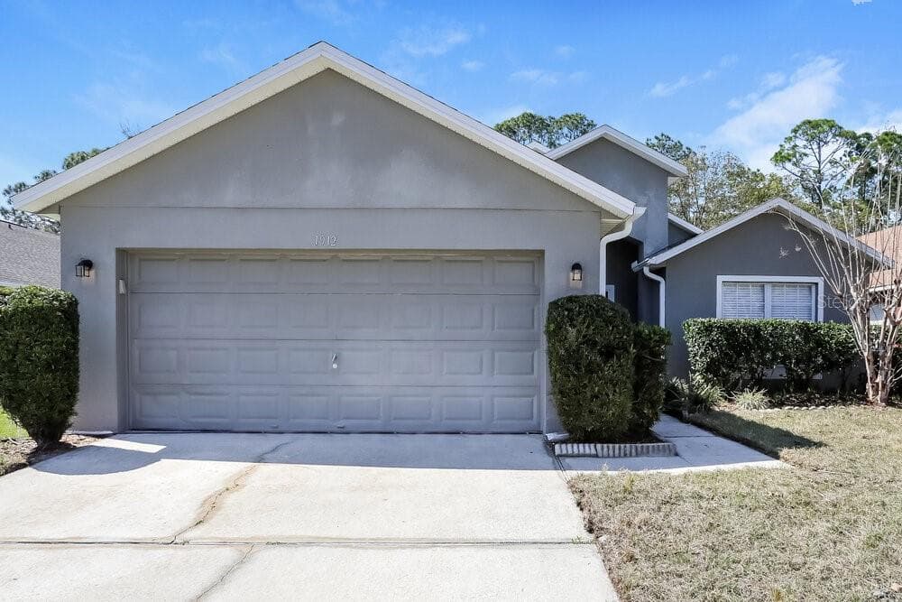 1912 WIREGRASS COURT ORLANDO, FL 32826