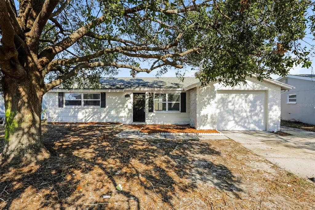 1172 FERNWOOD DRIVE HOLIDAY, FL 34690