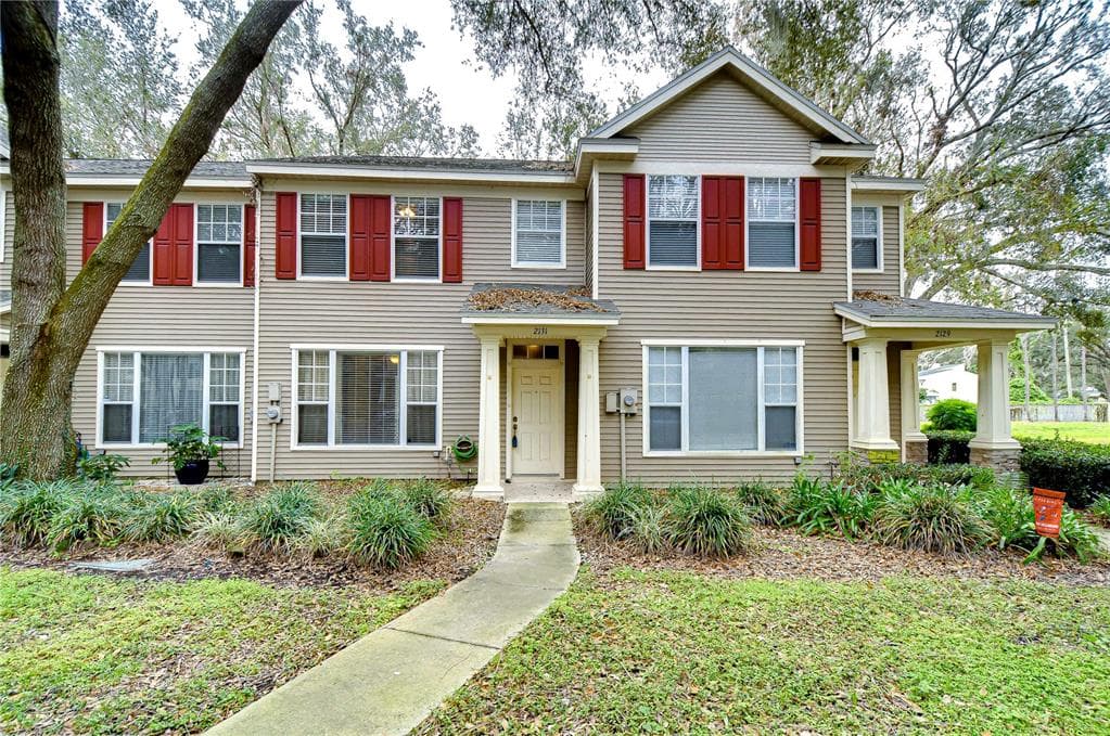 2131 GOLDEN OAK LANE VALRICO, FL 33594
